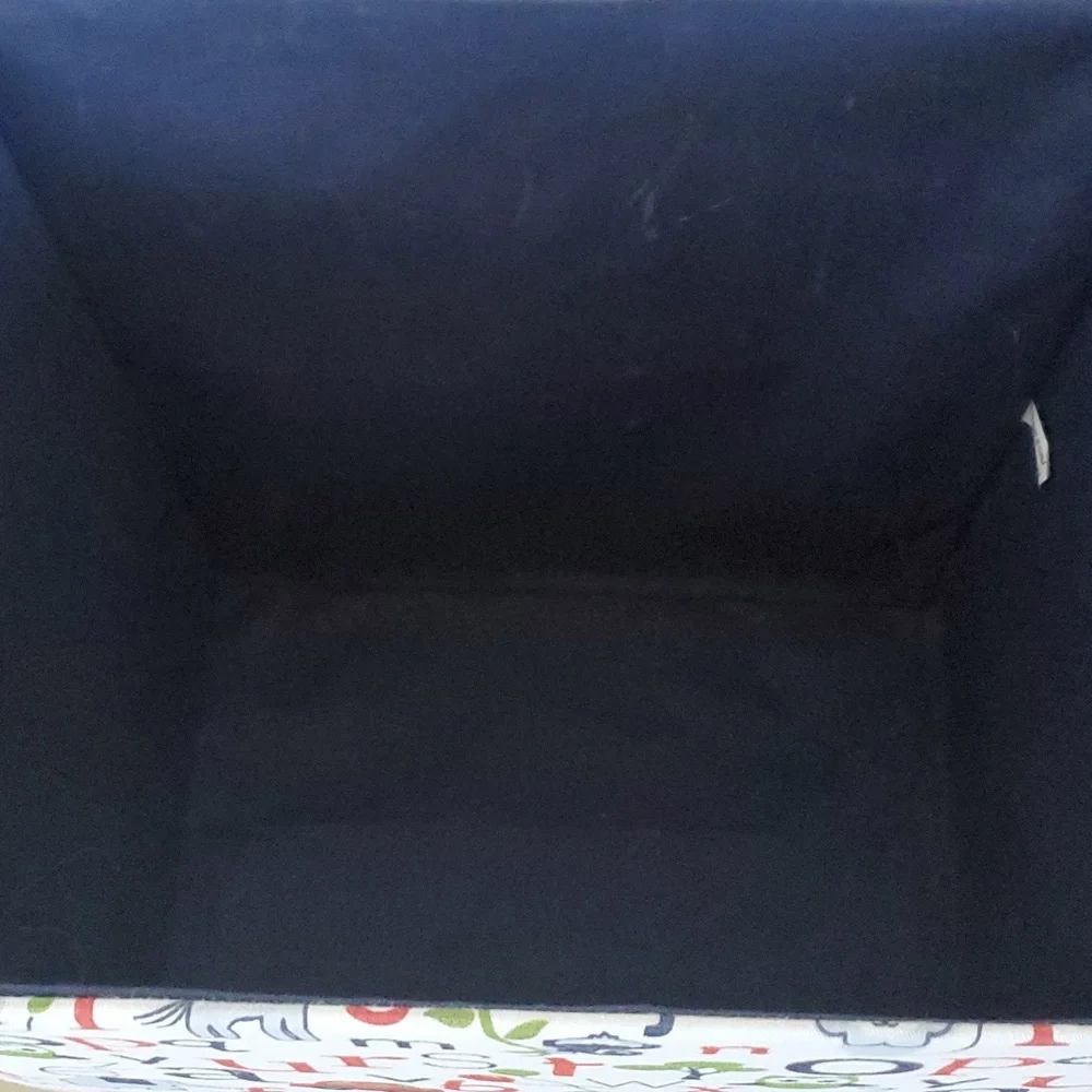 Storage bin - Picture 2 of 4